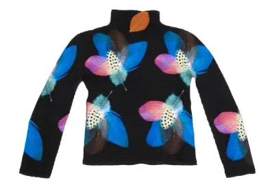 ISSEY MIYAKE me フェザープリントストレッチプリーツカットソー